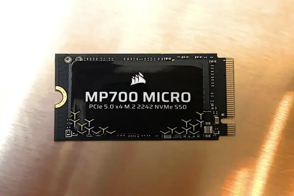 Đánh giá Corsair MP700 Micro SSD: PCIe 5.0 đáp ứng yếu tố hình thức 2242 để có hiệu quả tốt